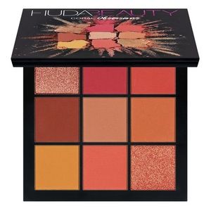 Huda Beauty Coral Obsessions Palette - BNIB 🧡❤️